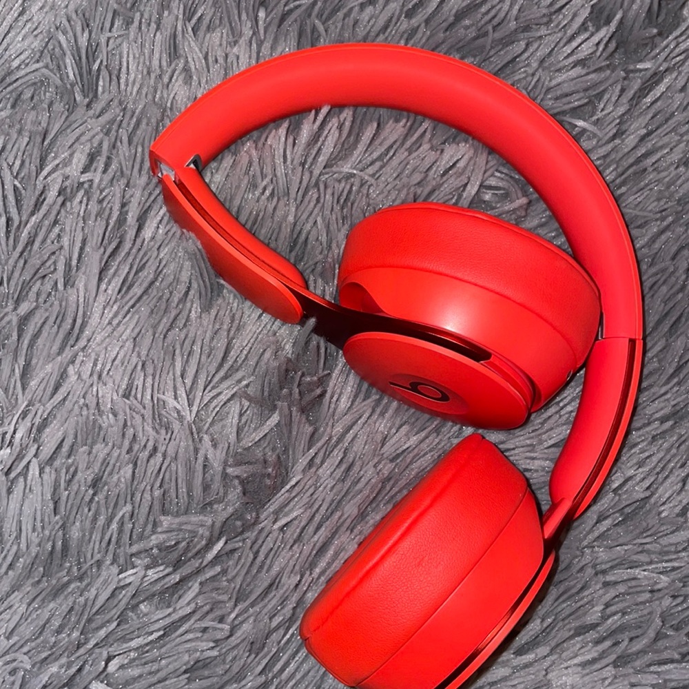 BEATS Solo Pro High-Quality On Ear Wireless Noise Cancelling Headphones (Red)